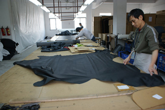 material-hand-cutting material-hand-cutting