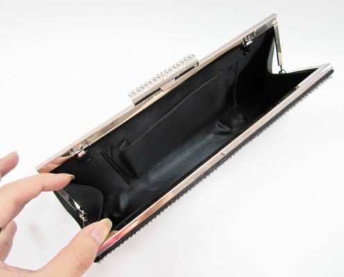 Fashion 2014 black pleated diamond metal frame clutch bag with rhinestone - lining view Fashion 2014 black pleated diamond metal frame clutch bag with rhinestone - lining view