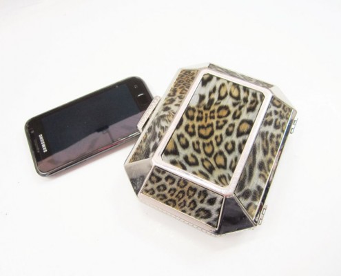 Leopard animal print metal case party bag - contrast with mobile Leopard animal print metal case party bag - contrast with mobile