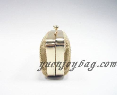 Metal grid Gold transparent clutch bag with kiss lock frame - Side view Metal grid Gold transparent clutch bag with kiss lock frame - Side view