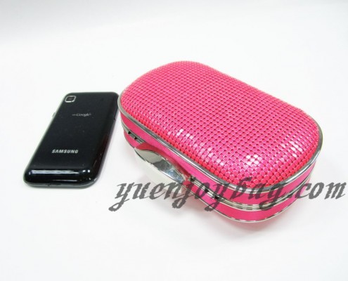 Metal sequin neon color clutch chain bag Metal sequin neon color clutch chain bag