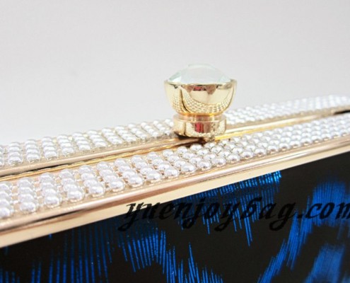 Gold metal frame Blue wave pattern PU leather crossbody evening handbags with rhinestone clasp - detail view Gold metal frame Blue wave pattern PU leather crossbody evening handbags with rhinestone clasp - detail view