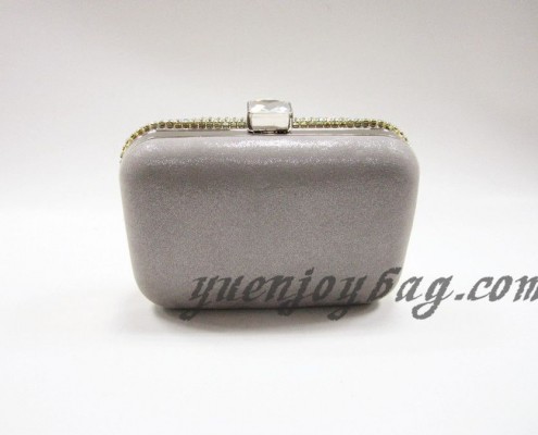 Shiny silver crystal rhinestone diamond metal hard box clutch party bag - back view Shiny silver crystal rhinestone diamond metal hard box clutch party bag - back view