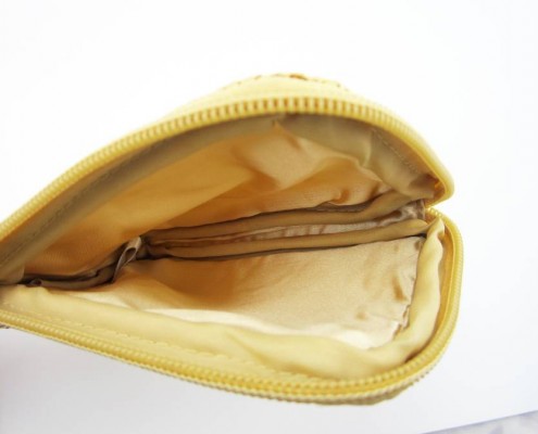 Women's coin purse for iphone - lining view Women's coin purse for iphone - lining view