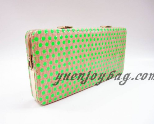 Classical wooden PU leather metal frame clutch chain handbag