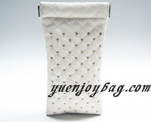 White PU leather rivet cell phone case small purse wallet for Iphone 5s Samsung White PU leather rivet cell phone case small purse wallet for Iphone 5s Samsung