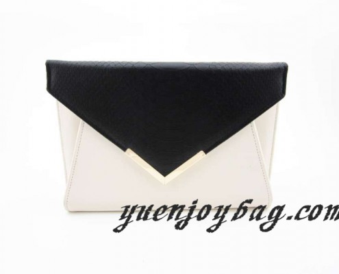 Women's Envelope Arrow Flap Front Snake Skin PU Leather Crossbody Clutch Bag