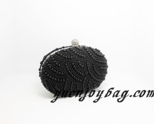 Women black bead oval metal frame evening bag with diamond clasp