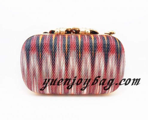 Women's Diamond Peacock Clasp Metal Frame Graduate Color Cotton Evening Bag - back view Women's Diamond Peacock Clasp Metal Frame Graduate Color Cotton Evening Bag - back view