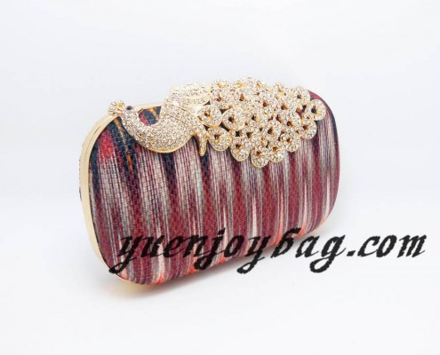 Women's Diamond Peacock Clasp Metal Frame Graduate Color Cotton Evening Bag - side view Women's Diamond Peacock Clasp Metal Frame Graduate Color Cotton Evening Bag - side view