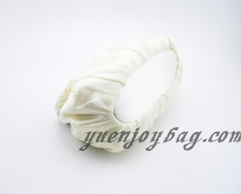 Women's Floral Decorated Satin and Organza Wedding Clutch Bag with Bead Chain - bottom view Women's Floral Decorated Satin and Organza Wedding Clutch Bag with Bead Chain - bottom view